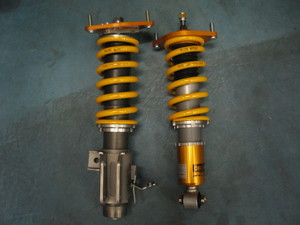 ＯＨＬＩＮＳ製全長式ＤＦＶ車高調1